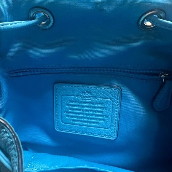 COACH Logo Backpack Backpack daypack Backpack leather Light blue
F37621 Women - Picture 2 of 6